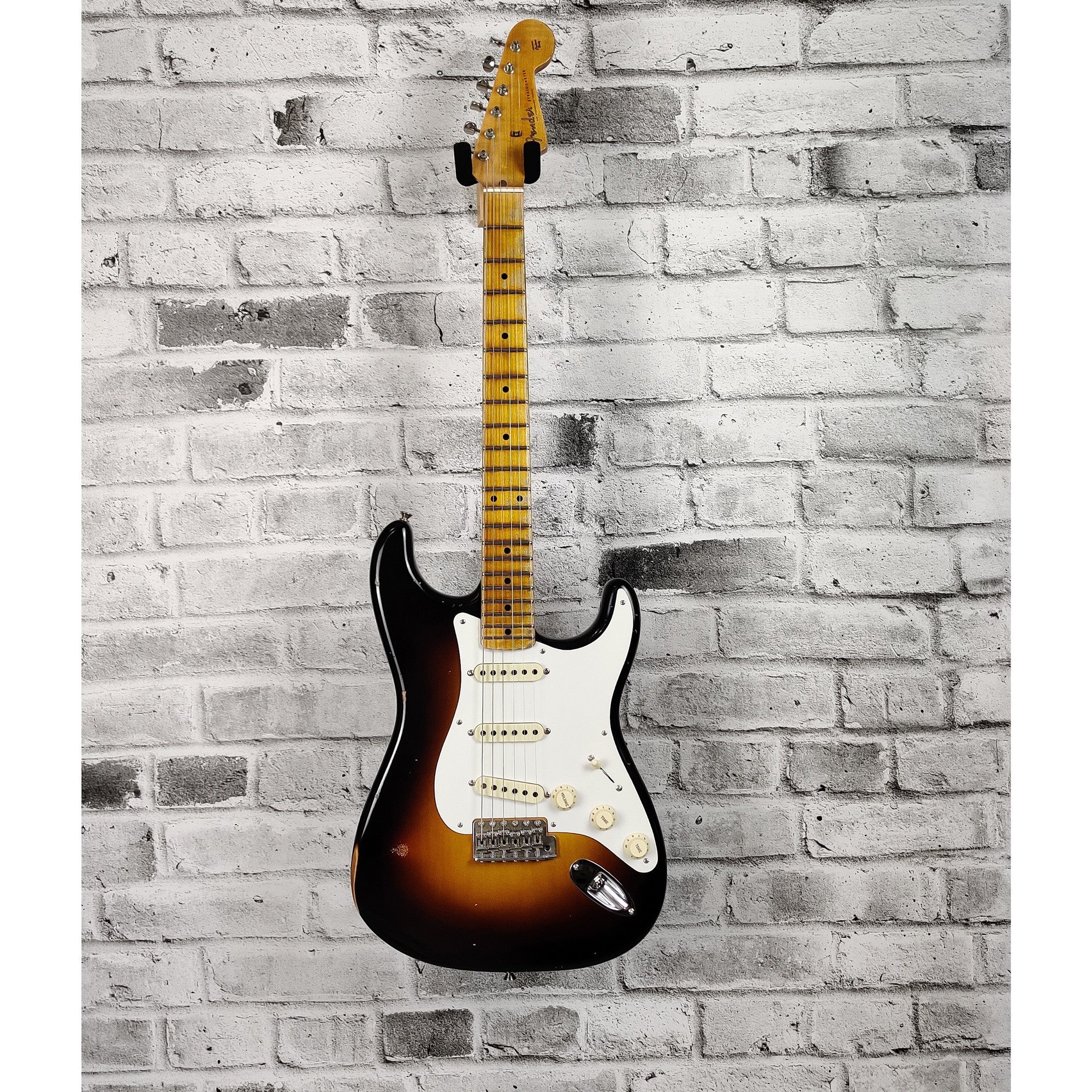 Fender 1956 Stratocaster Relic, Maple Fingerboard, Faded Aged 2-Color Sunburst